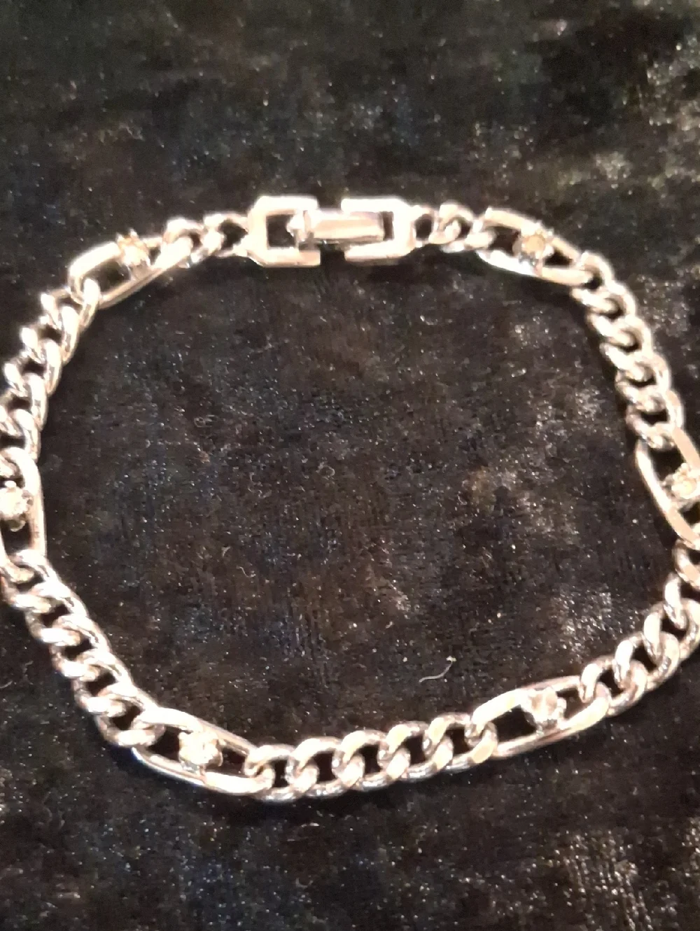 Vintage 7.5 Silver Chain With Crystals Flattened Curb Chain. Like New Beautiful